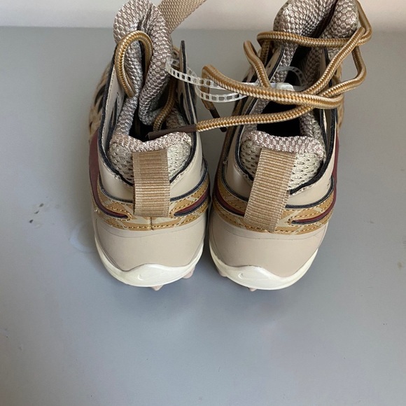Nike Cleats Size 7 Men’s/9 Woman - Picture 3 of 4